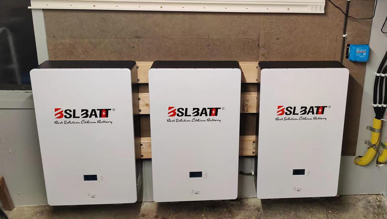 Solar Battery Energy Storage Reduces Network Expansion Costs